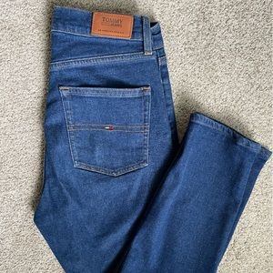 Tommy Hilfiger High Rise Straight Crop Jean